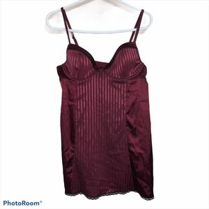 Gillian & O'Malley Large Satin Maroon Baby Doll